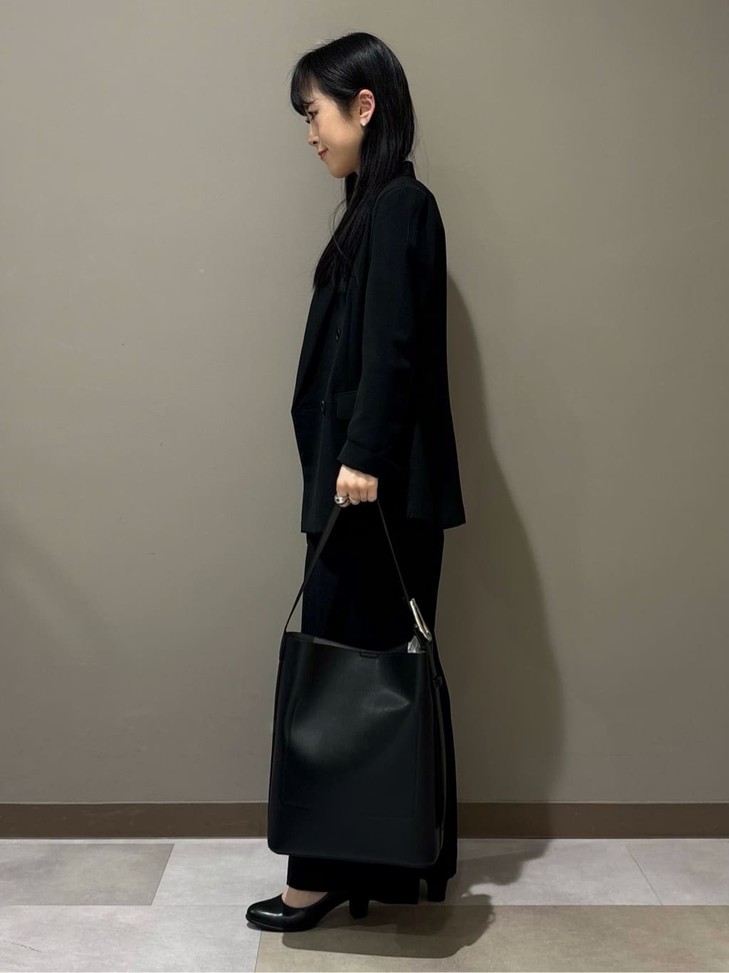KEIKOさんの「INDIVI｜【洗える／多機能／SETUP可】着る日傘ダブルジャケット」を使ったコーディネート
