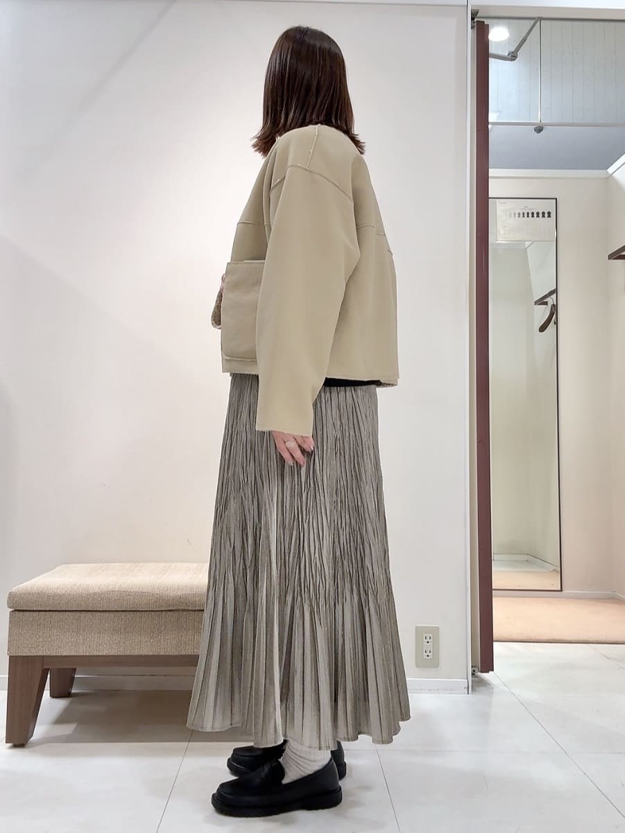 YUIさんの「UNTITLED｜【8色展開/体型カバー】魅せるタイムレスニット」を使ったコーディネート
