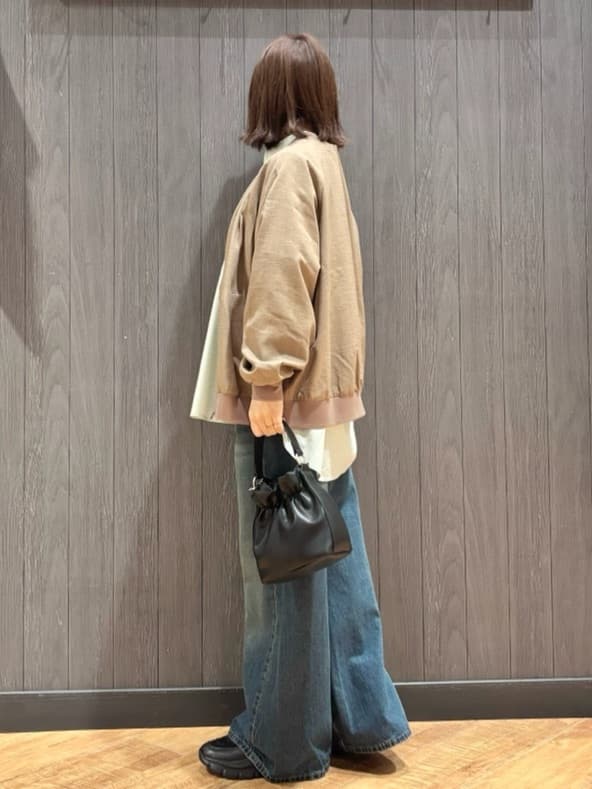 meiさんの「SHOO･LA･RUE｜【洗濯機可/S-LL】さらっと快適　麻調ゆるリブブルゾン」を使ったコーディネート