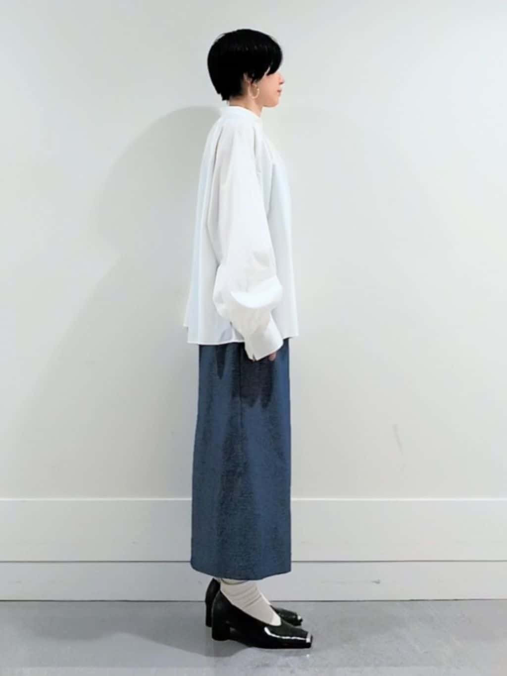 ミズタさんの「UNTITLED｜【洗える/後ろウエストゴム】オックスアイラインスカート」を使ったコーディネート