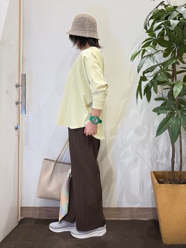 misakiさんの「SHOO･LA･RUE｜【洗濯機可/セットアップ可/UV/SS-LL】楽してきちんと きれい見えゆったりワイドパンツ」を使ったコーディネート