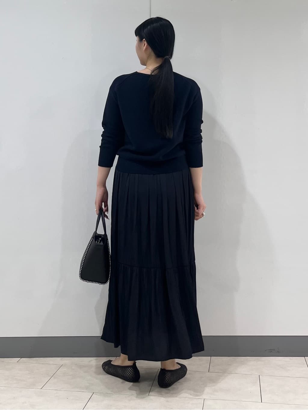 hasuさんの「INDIVI｜【花粉付着防止／撥水／UVケア】名品トレンチコート」を使ったコーディネート