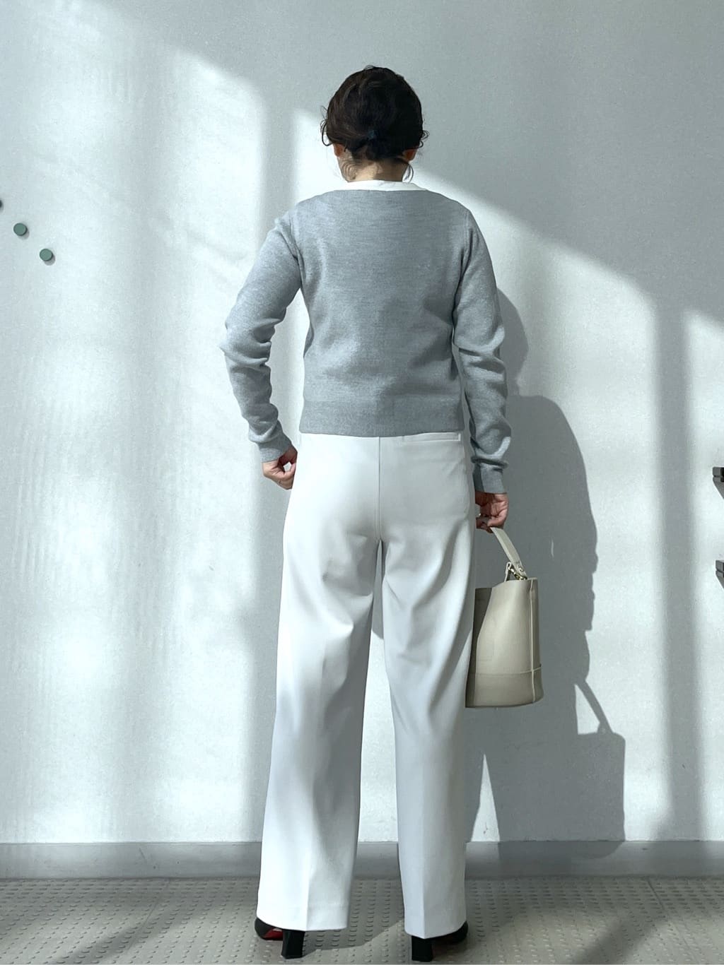 Soeさんの「DRESSTERIOR｜◆ウォッシャブル コットンカシミヤ コンビカーデ」を使ったコーディネート