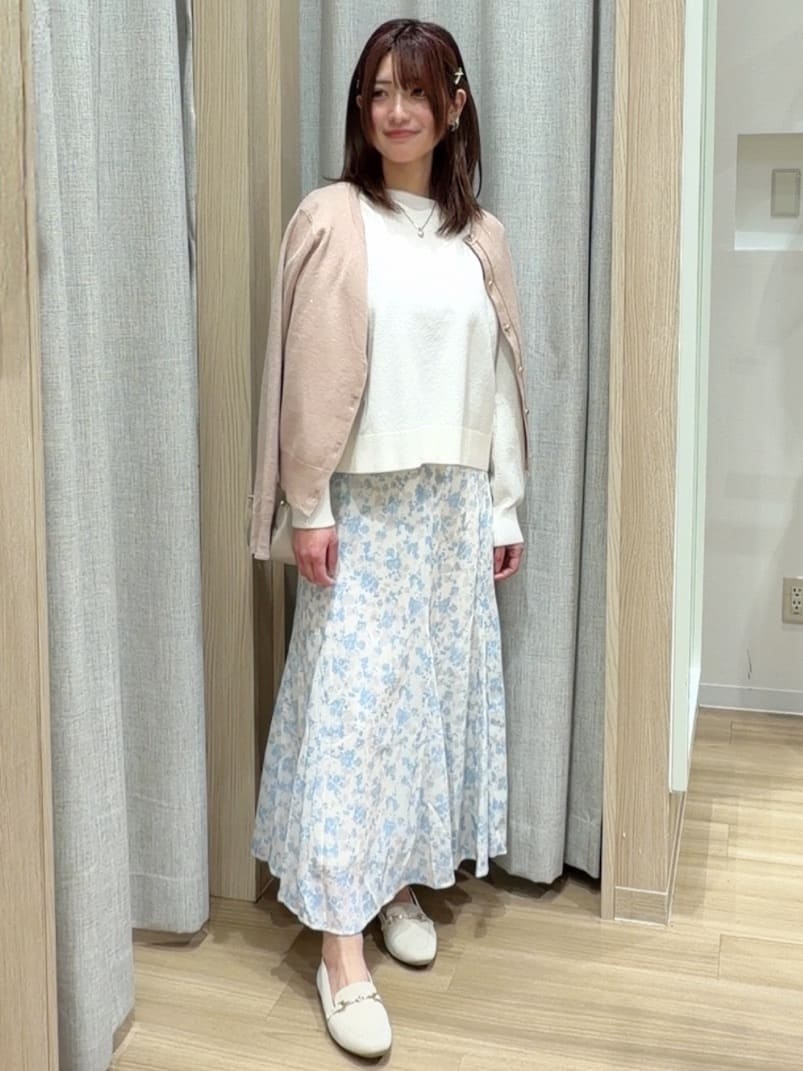 Fumikaさんの「grove｜大人のための華やぎニットカーディガン」を使ったコーディネート