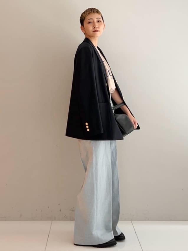 OCHIAIさんの「DRESSTERIOR｜コンフォート ダブルブレザー」を使ったコーディネート