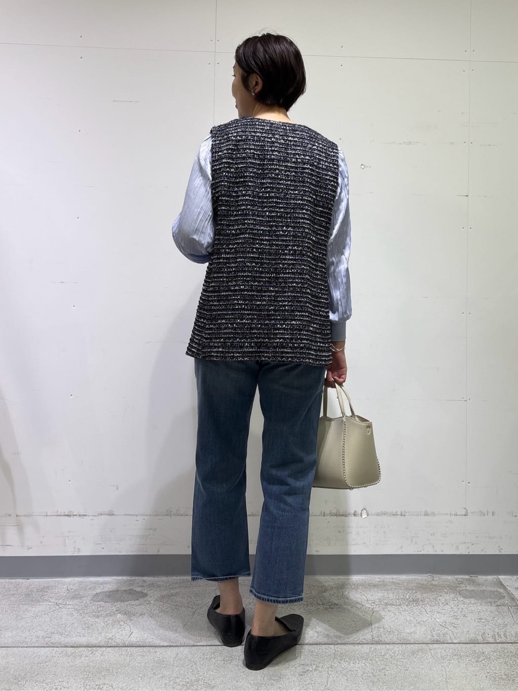 yuriさんの「INDIVI｜【洗える／華やか】袖プリーツニット」を使ったコーディネート
