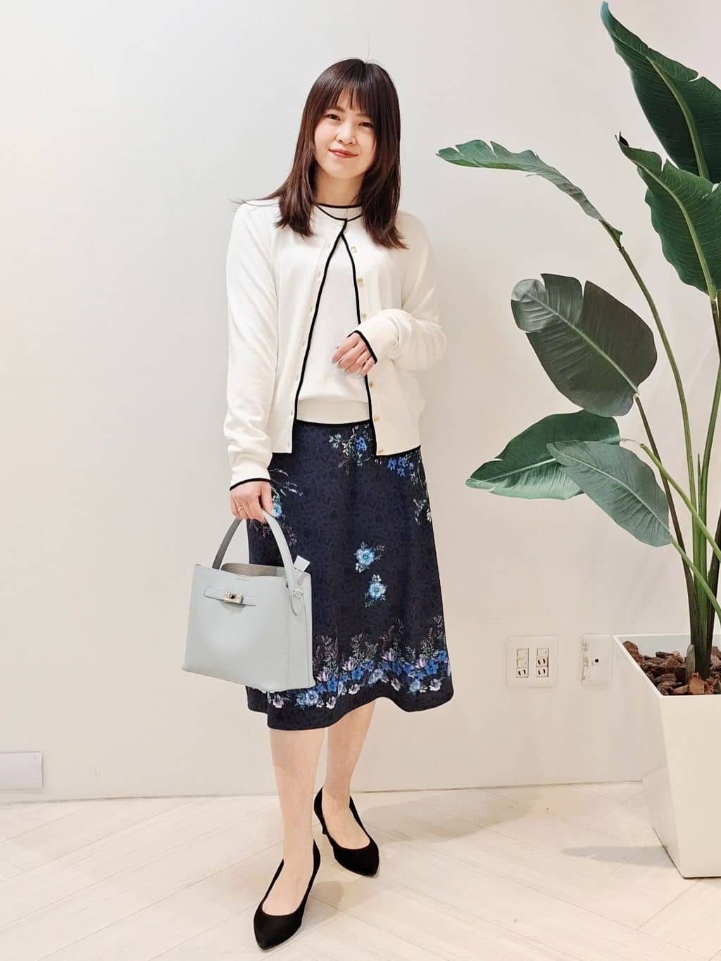 YuKaRiさんの「UNTITLED｜【アンサンブル可/洗える】ウォームスパン カーディガン」を使ったコーディネート