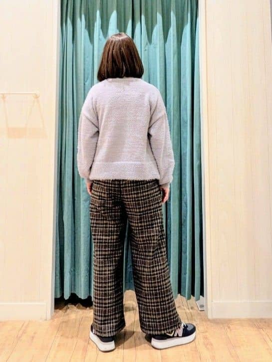 ゆーさんさんの「SHOO･LA･RUE｜大人きらめく ふわふわパール調ニット」を使ったコーディネート