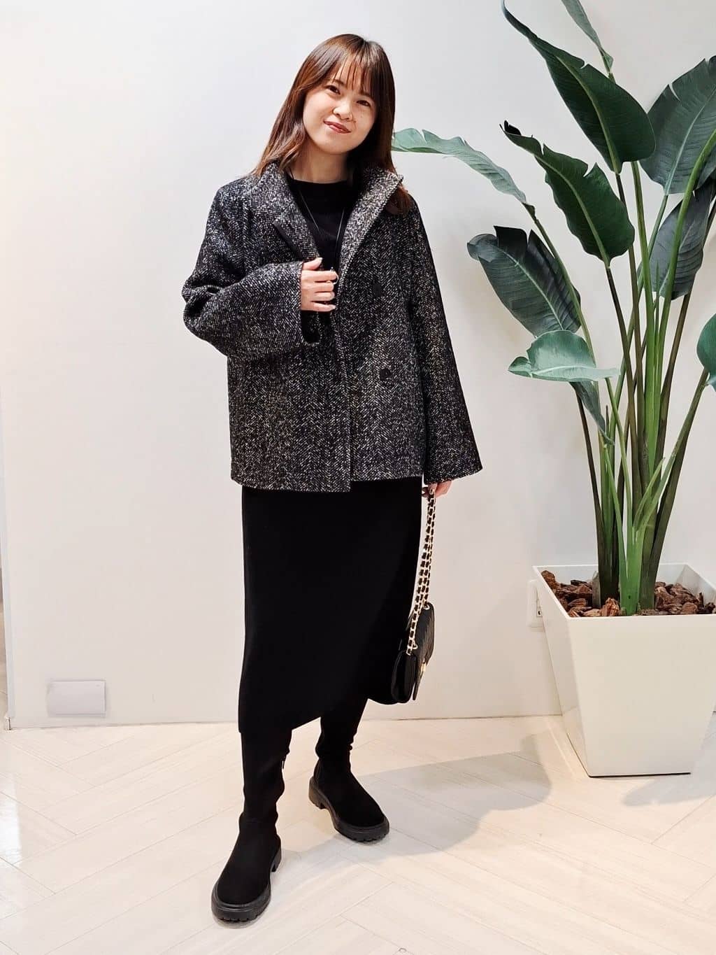 YuKaRiさんの「UNTITLED｜【ロング丈/ゆったりシルエット】テントライン ニットワンピース」を使ったコーディネート