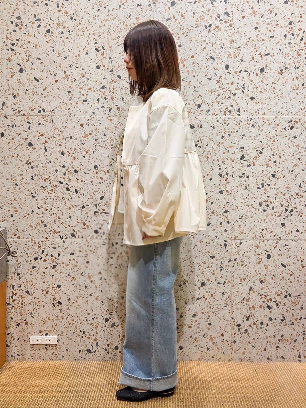 なつみさんの「OPAQUE.CLIP｜撥水ノーカラーペプラムブルゾン【洗濯機OK／抗ピル】」を使ったコーディネート