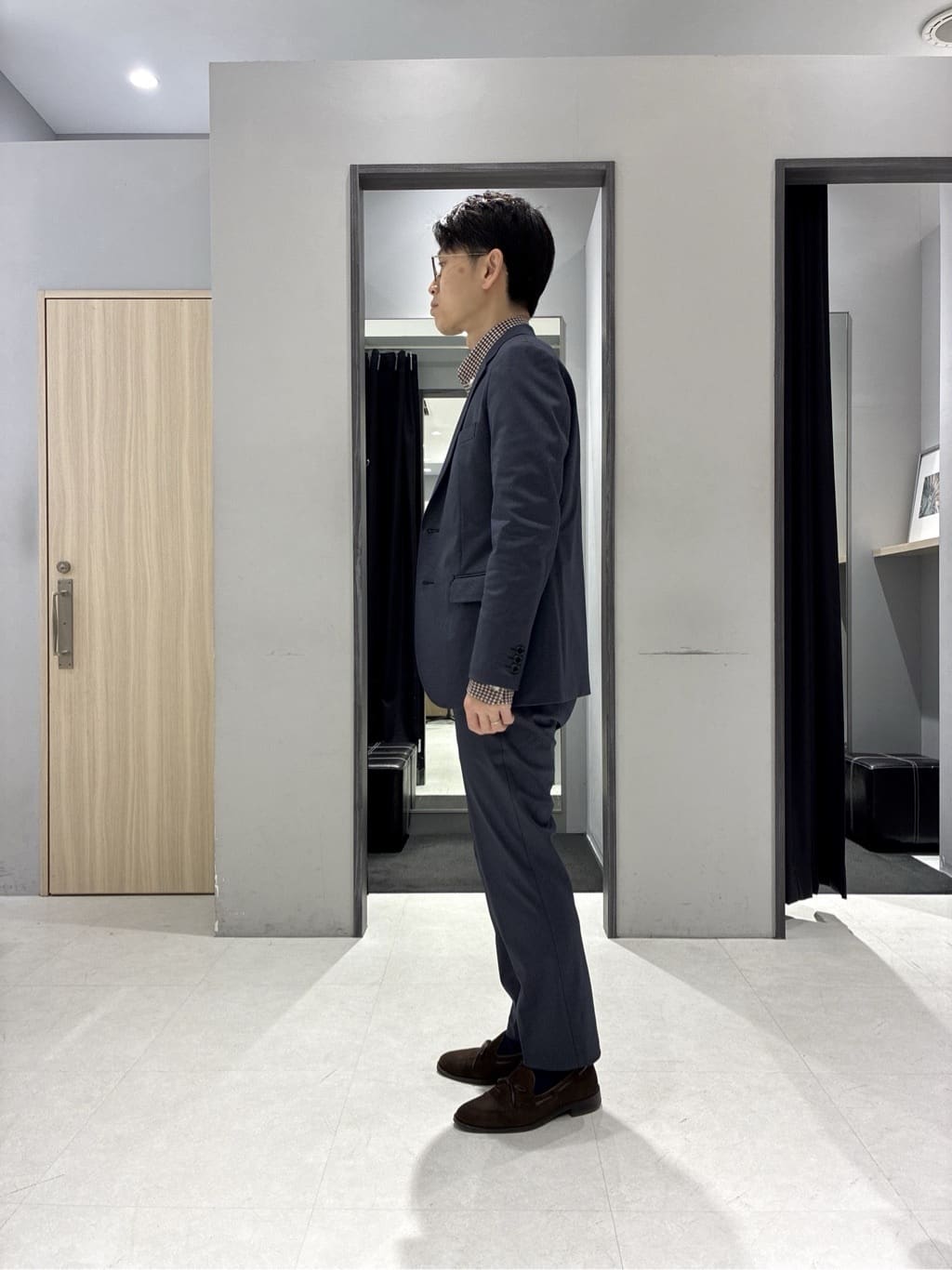 わいずみさんの「TAKEO KIKUCHI｜【360&deg;ストレッチ／軽量】None Of Stress ライト ジャケット（セットアップ対応）」を使ったコーディネート