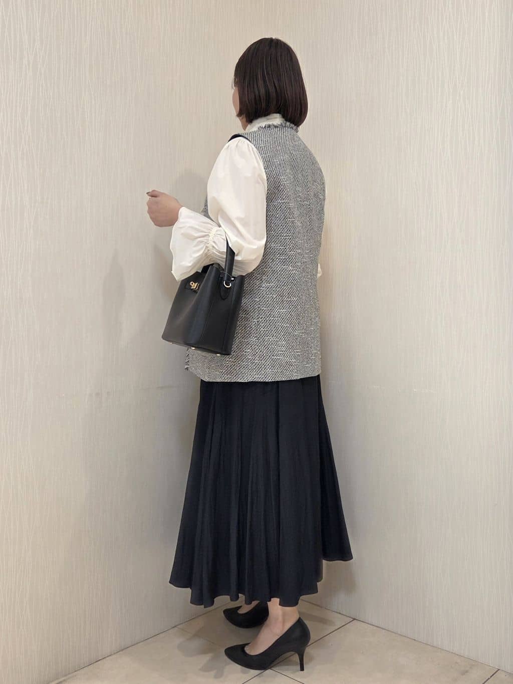 naokoさんの「UNTITLED｜【オンオフ使える】スラブツイード ジレ」を使ったコーディネート