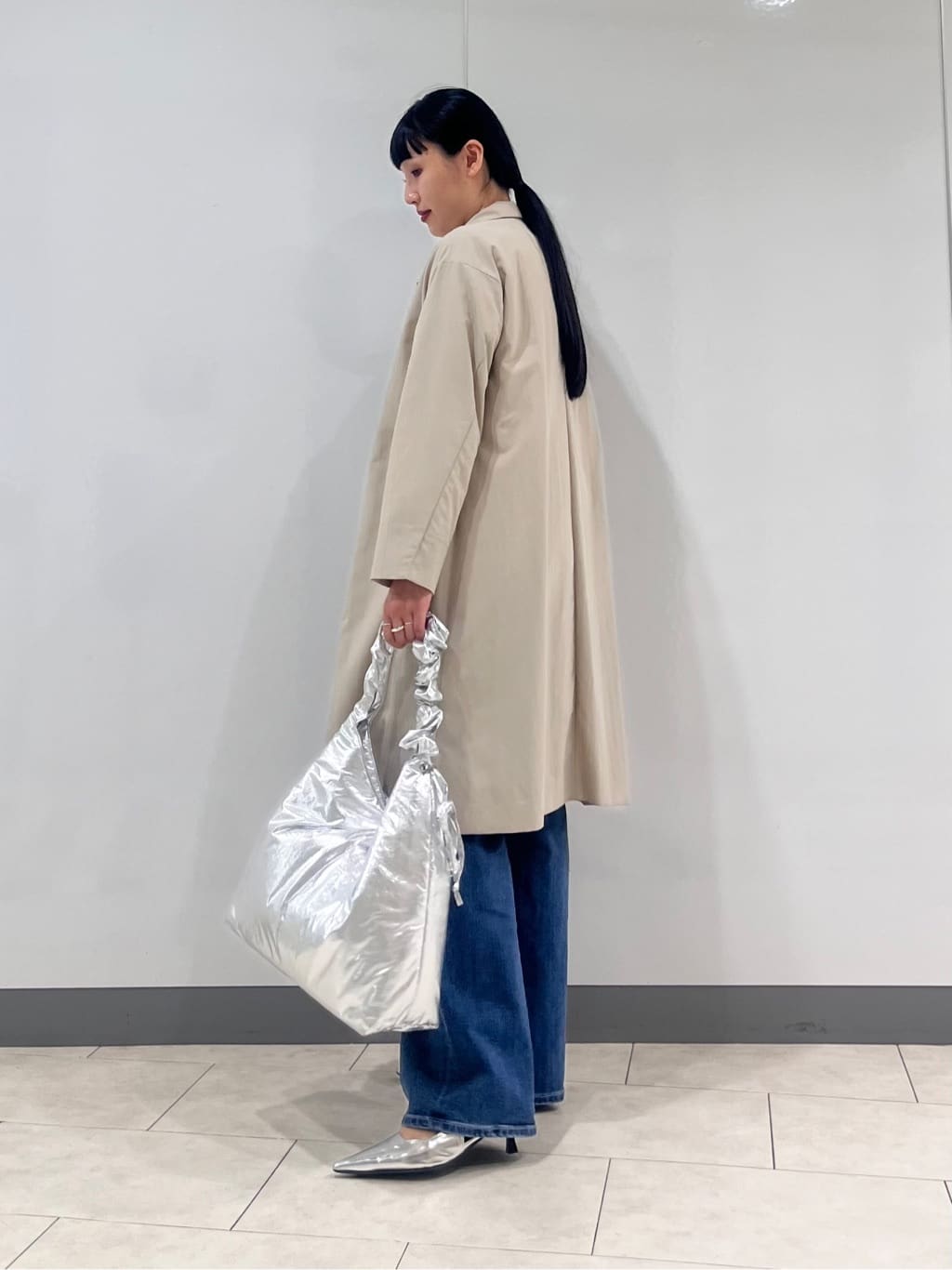 hasuさんの「INDIVI｜【華やか／大人シアー／セレモニー】カットフリンジブラウス」を使ったコーディネート