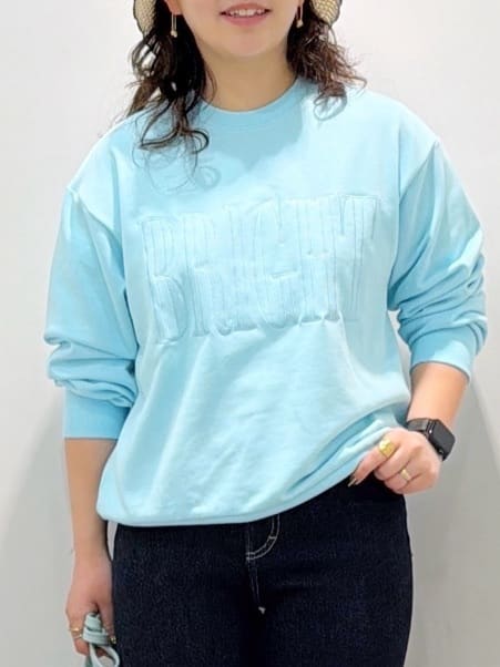 sumicaさんの「OPAQUE.CLIP｜ロゴ刺繍裏毛トップス【洗濯機OK】」を使ったコーディネート