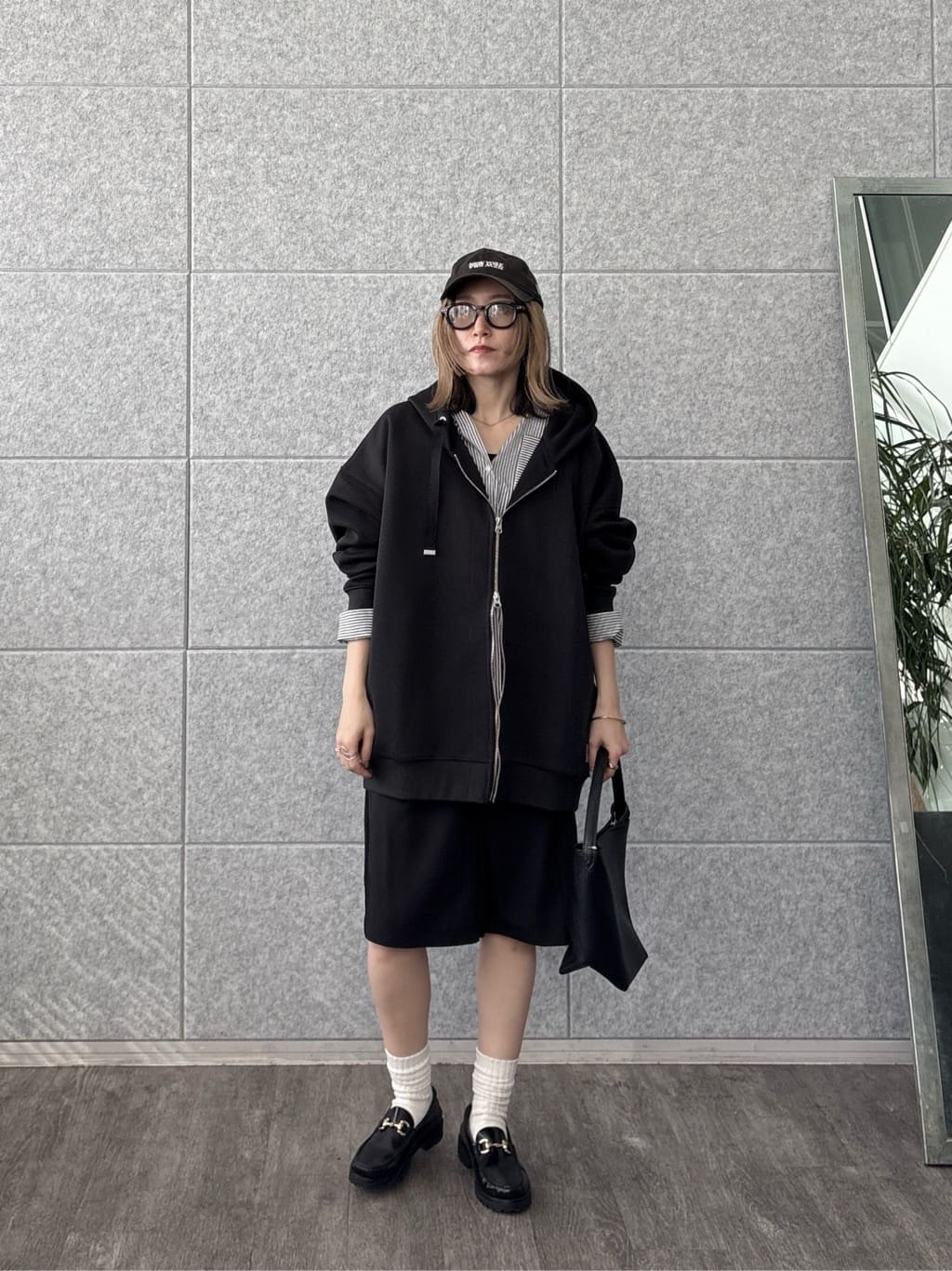 kotakiさんの「INDIVI｜エアーダンボールパーカー」を使ったコーディネート