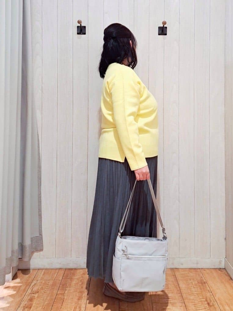 kotomiさんの「SHOO･LA･RUE｜【洗濯機可/セットアップ可】さりげないラメ使いで差をつける クルーネックニット」を使ったコーディネート