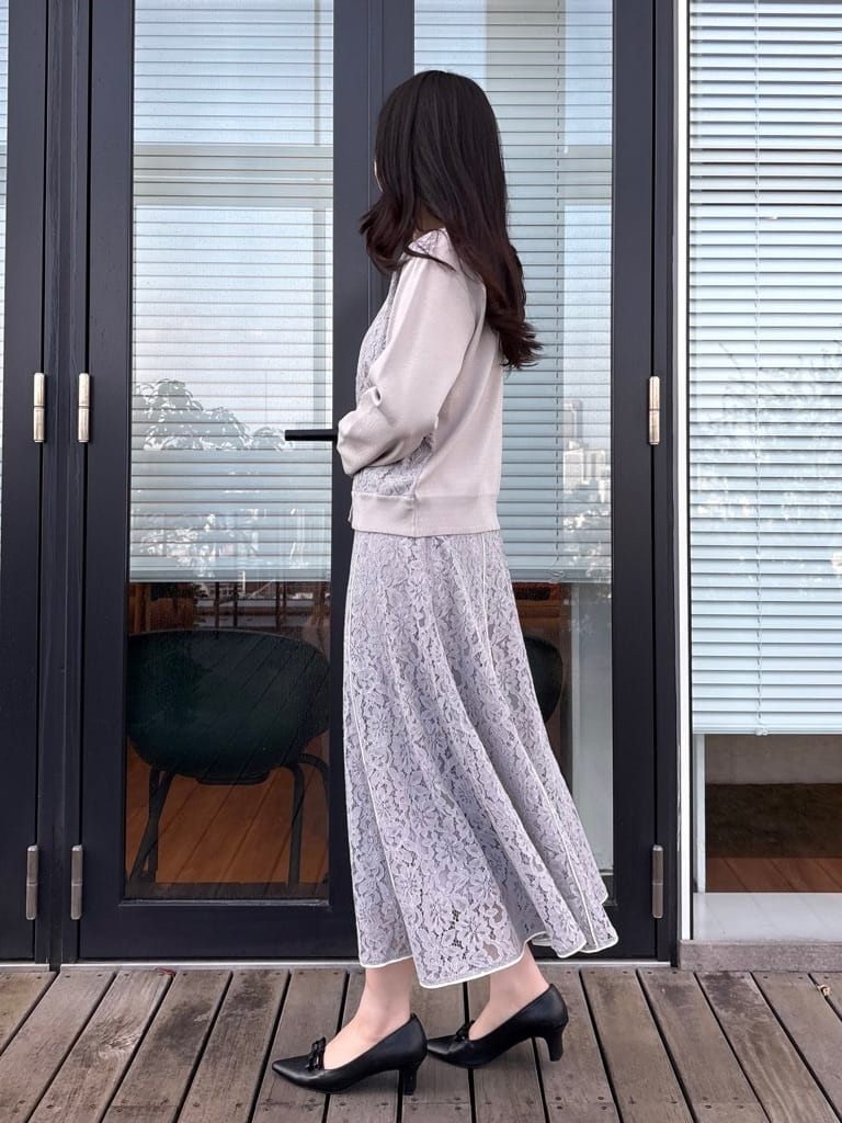 AOIさんの「Couture brooch｜【洗える】コードレース カーディガン」を使ったコーディネート