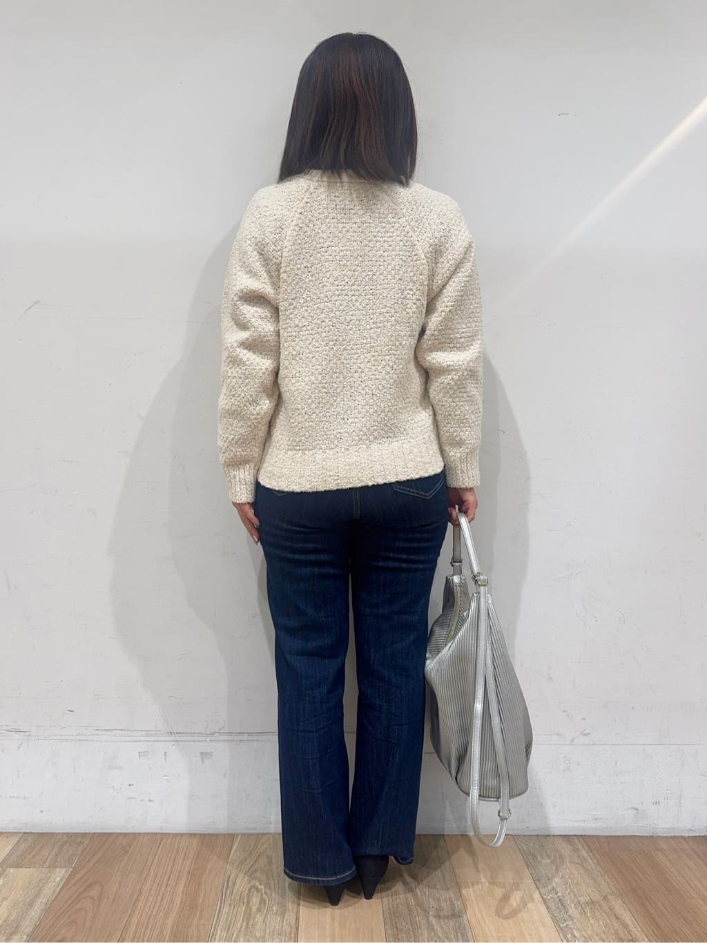 miさんの「grove｜高評価！【洗える】リラックスして着たい、Vネックカーディガン」を使ったコーディネート