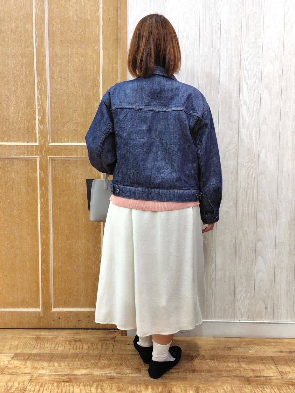 こっとんさんの「SHOO･LA･RUE｜【SHOO・LA・RUE DENIM】羽織るだけでこなれる　オーバーサイズデニムジャケット」を使ったコーディネート