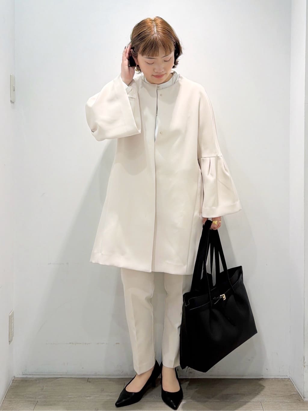 sumicaさんの「OPAQUE.CLIP｜フレアスリーブミドルコート【洗濯機OK】」を使ったコーディネート