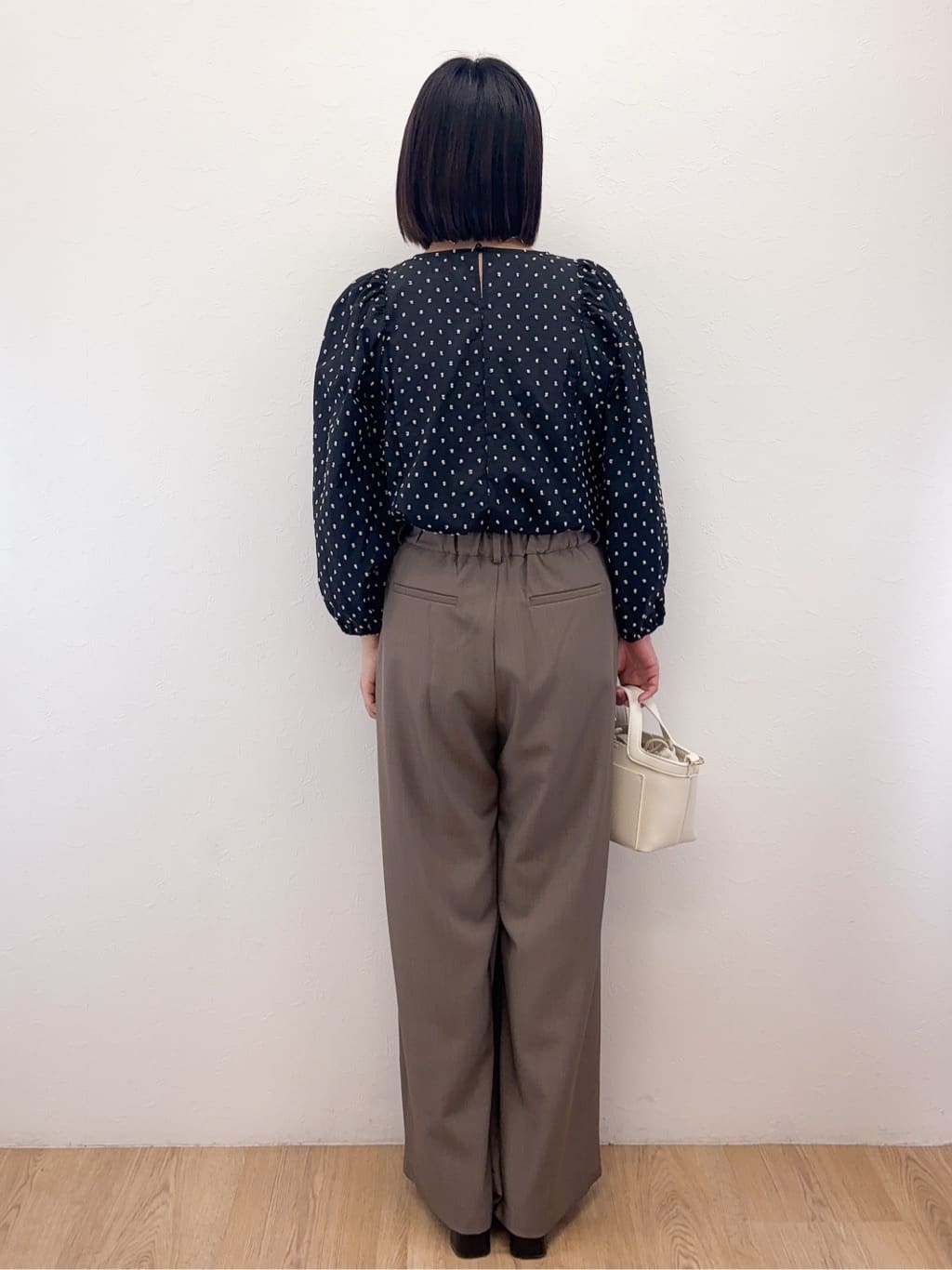 Takeさんの「OPAQUE.CLIP｜美脚ストレッチ イージータックワイドパンツ【洗濯機OK】」を使ったコーディネート