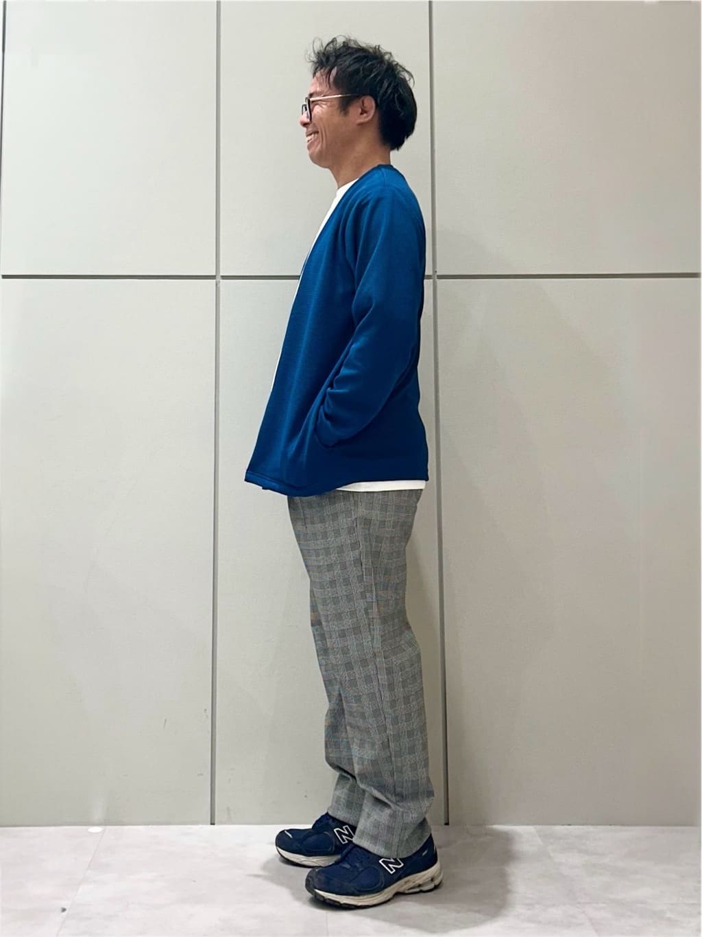 KENJI Iさんの「THE SHOP TK｜【2点セット】カーディガン＋半袖Tシャツ 洗濯機OK」を使ったコーディネート