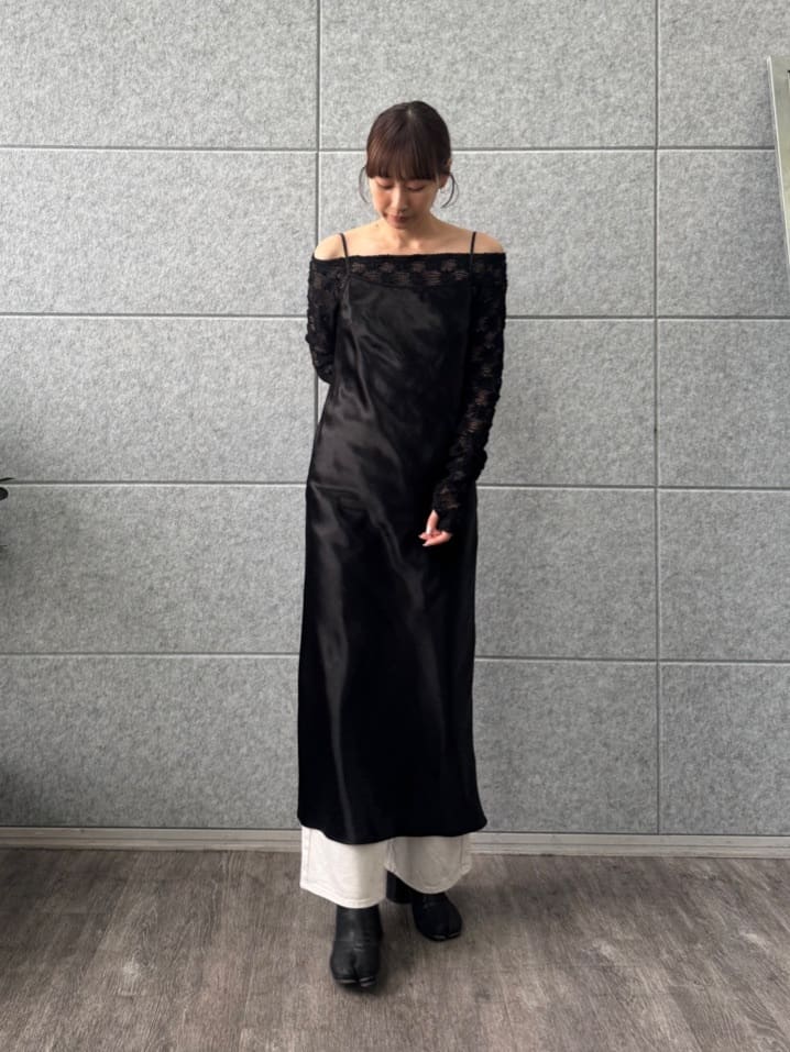 designer yukaさんの「CODE A｜satin cami dress」を使ったコーディネート