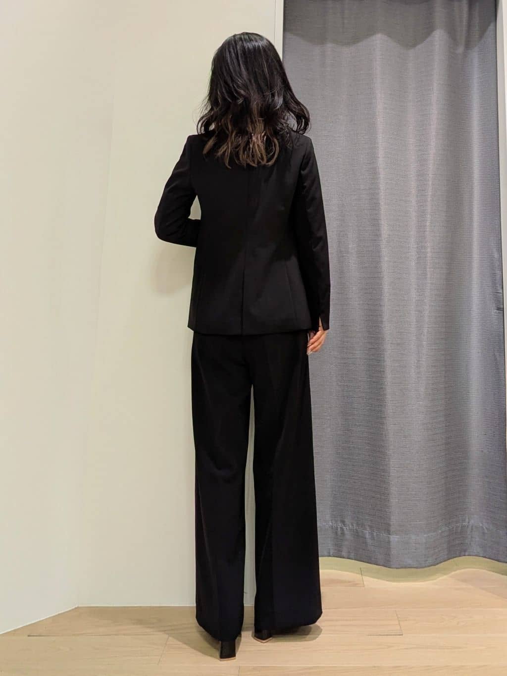 miiさんの「INDIVI｜【通勤スーツ／洗える】ストレッチワイドパンツ」を使ったコーディネート