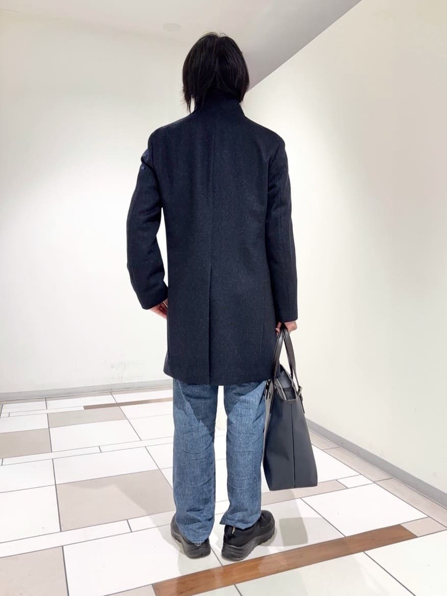 及川さんの「TAKEO KIKUCHI｜【ウールカシミヤブレンド】ビーバー調 スタンドカラー コート」を使ったコーディネート