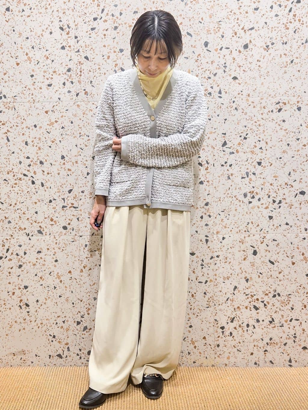 yoshimiさんの「OPAQUE.CLIP｜シアーハイネックトップス【洗濯機OK】」を使ったコーディネート