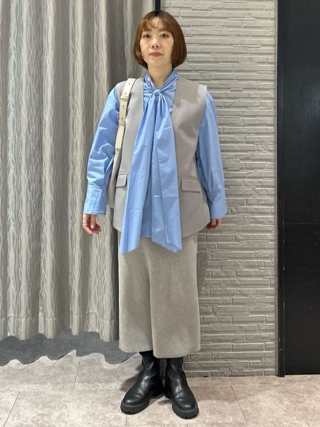 ga_riさんの「THE SHOP TK｜【通勤にもカジュアルにも】CAVIAN ジレ/セットアップ可」を使ったコーディネート