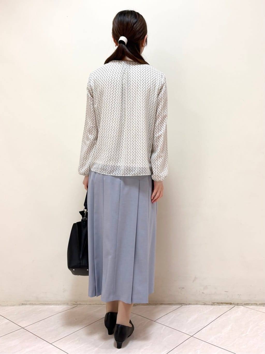 mikiさんの「Reflect｜【UVカット／接触冷感】フロントフリルシフォンブラウス」を使ったコーディネート
