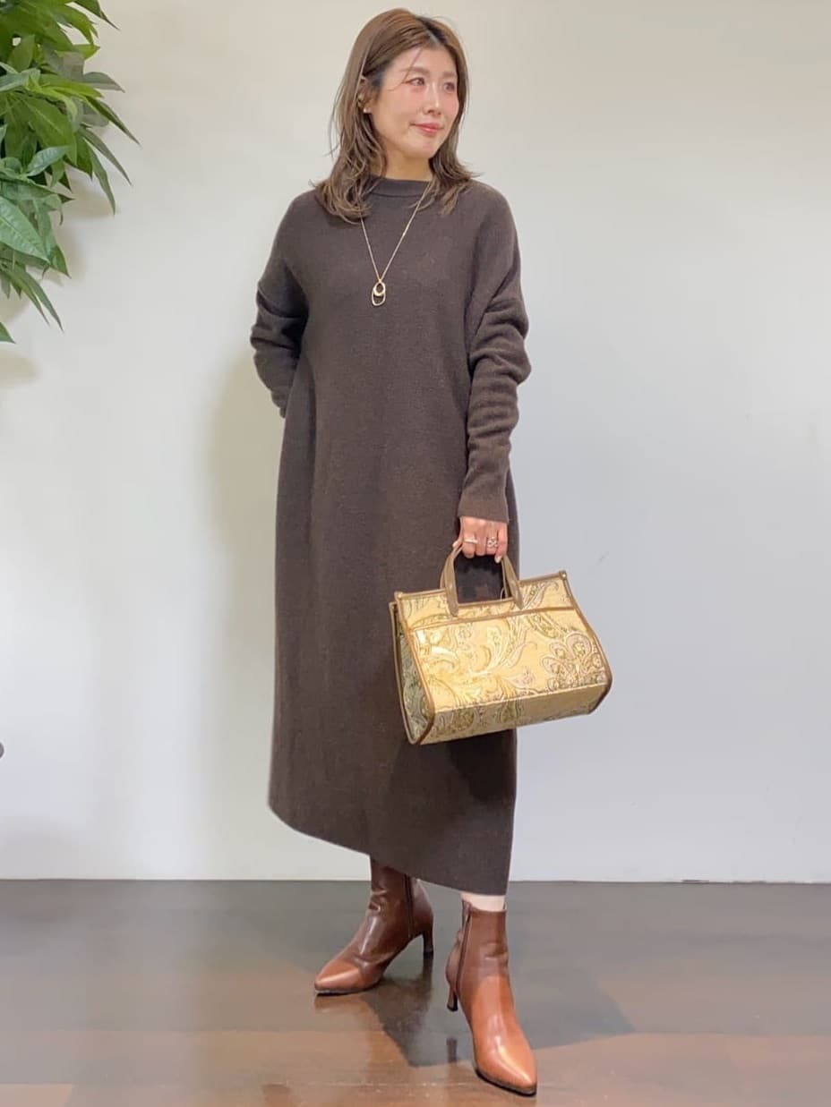 tomoさんの「UNTITLED｜【はっ水機能/フード取り外し可】ミディダウンコート」を使ったコーディネート