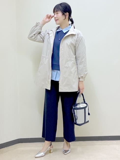  beni_gingerさんの「Reflect｜【撥水】ストレッチタフタミドル丈スタンドカラーコート」を使ったコーディネート