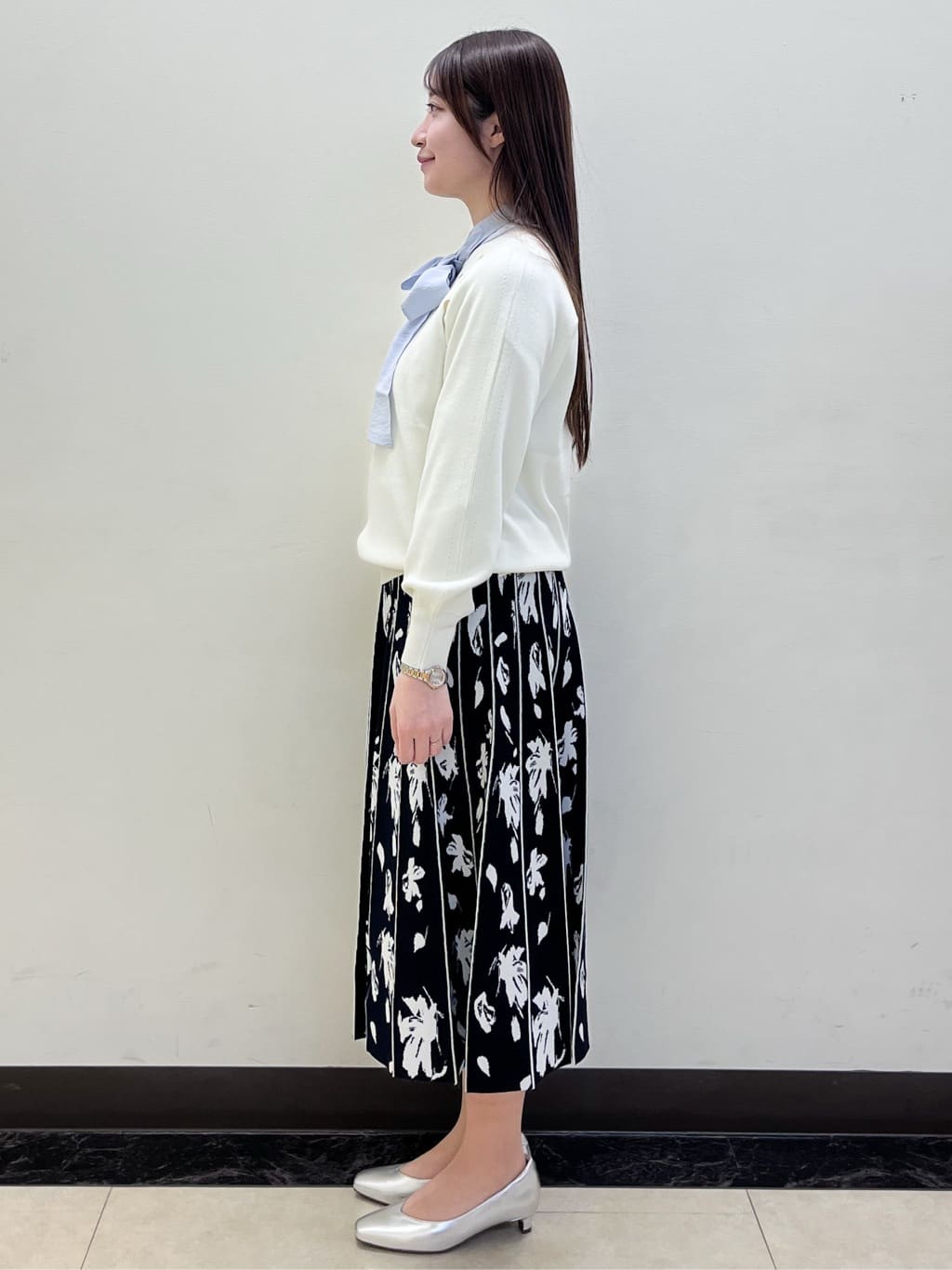 mikikoさんの「Reflect｜【ゆったり着られる◎】ラグランスリーブニット」を使ったコーディネート