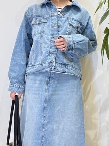 misakiさんの「SHOO･LA･RUE｜【SHOO・LA・RUE DENIM】羽織るだけでこなれる　オーバーサイズデニムジャケット」を使ったコーディネート