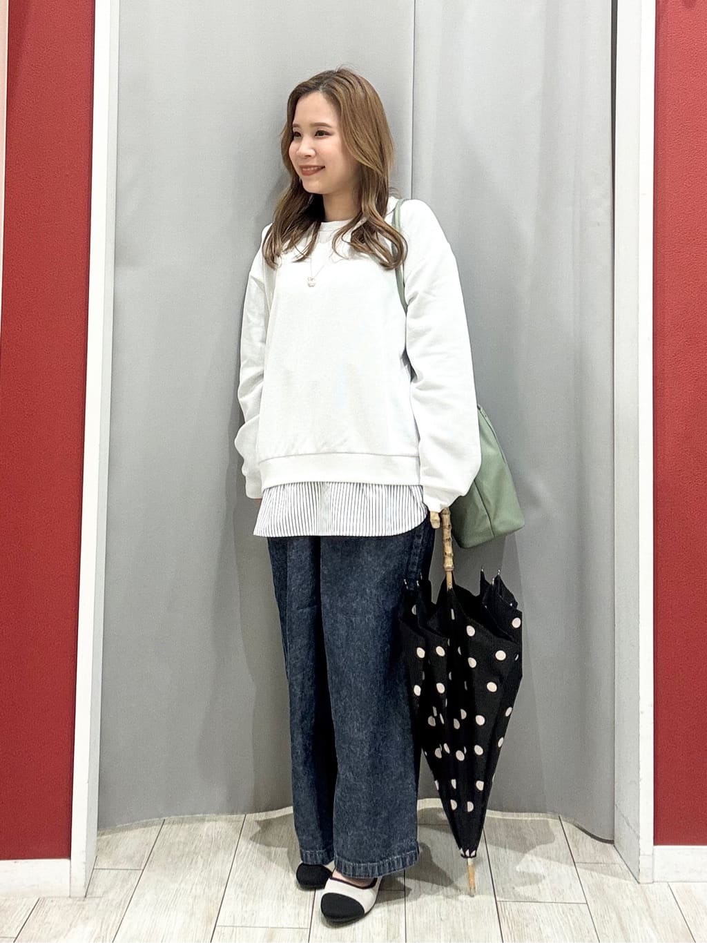 shioさんの「SHOO･LA･RUE｜【NEW/22.5㎝-24.5㎝】洗えてサラサラ ニットパンプス」を使ったコーディネート