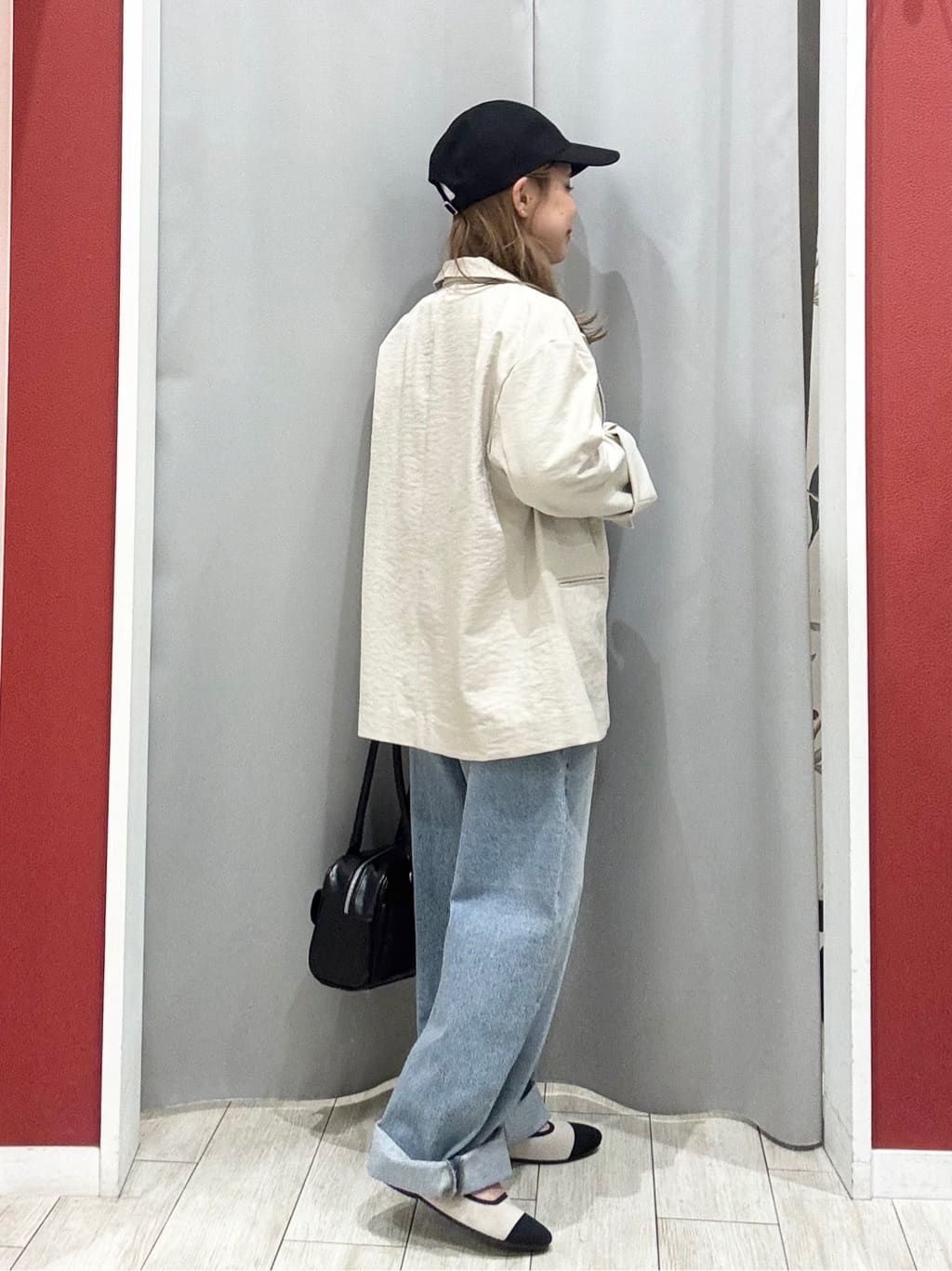 shioさんの「SHOO･LA･RUE｜【S-LL/セットアップ可/イージーケア/UV】オンにもオフにも 軽やかシングルジャケット」を使ったコーディネート