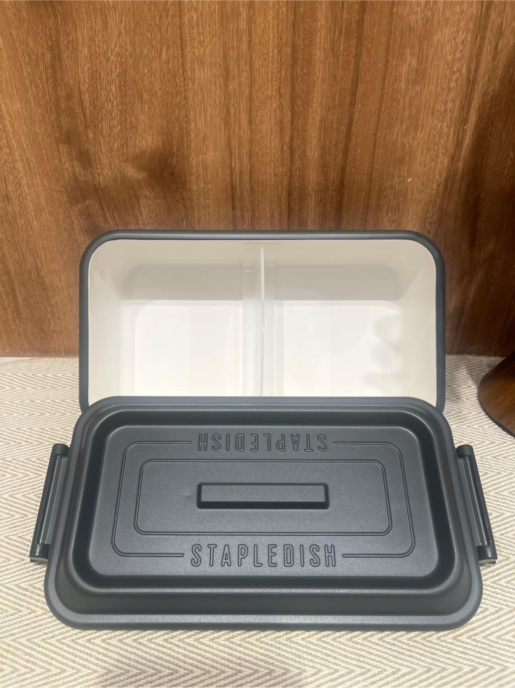 アリオ川口さんの「212 KITCHEN STORE｜ステイプルユニ タイトランチ1段 600 BK」を使ったコーディネート