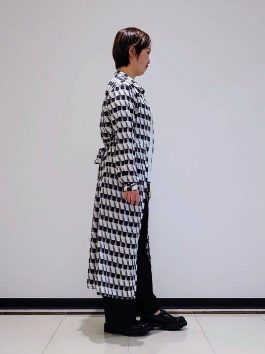 gissyさんの「INDIVI｜【褒められパンツ／洗える／ウエストゴム】ワイドタックパンツ」を使ったコーディネート