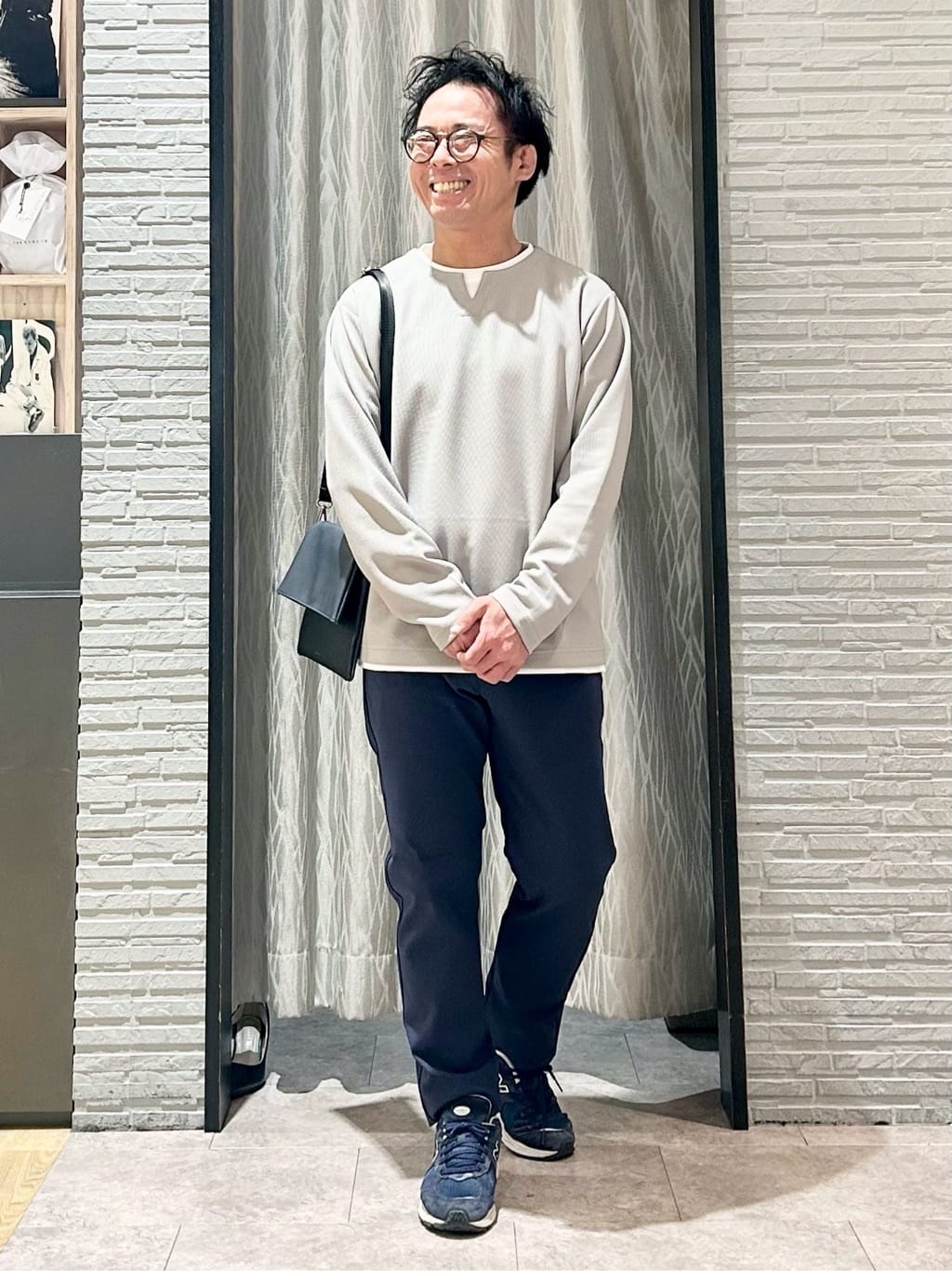 KENJI Iさんの「THE SHOP TK｜累計売上15万本突破！！360&deg;ストレッチ スマートムーブイージーパンツ 【洗濯機OK/ウエストゴム」を使ったコーディネート