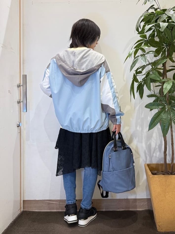 misakiさんの「SHOO･LA･RUE｜【綿100％/S-LL/プチプラ】選べる3柄 プリントアソートロンT」を使ったコーディネート