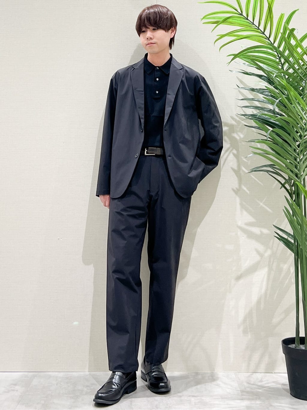SHI-MAさんの「THE SHOP TK｜《KURO》コーデュラナイロン ジャケット セットアップ可／防シワ／撥水／ストレッチ」を使ったコーディネート
