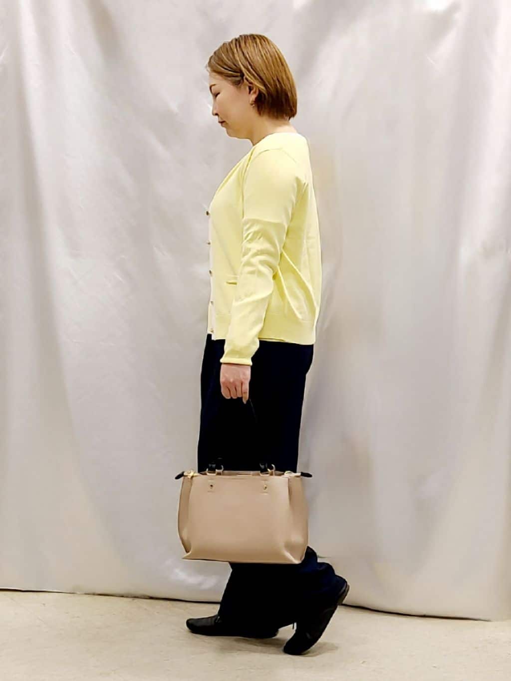 Chiiさんの「SHOO･LA･RUE｜【洗濯機可/S-LL/アンサンブル可】パールボタンが上品　華やぎ配色カーディガン」を使ったコーディネート