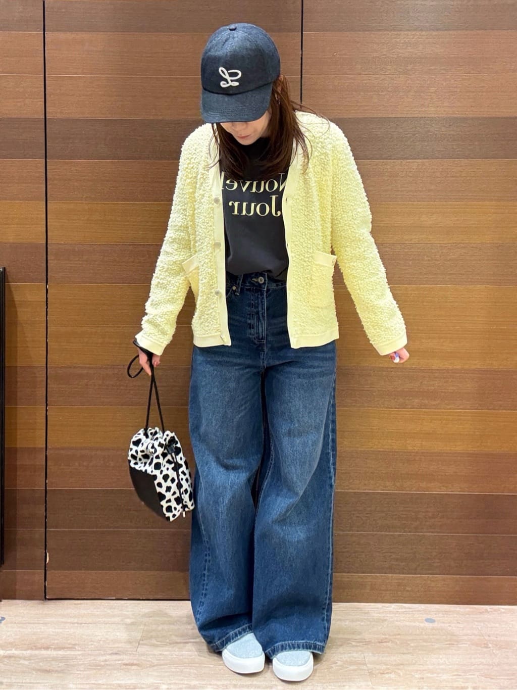 maichiさんの「OPAQUE.CLIP｜ツイードライクVネックニットカーディガン【洗濯機OK】」を使ったコーディネート
