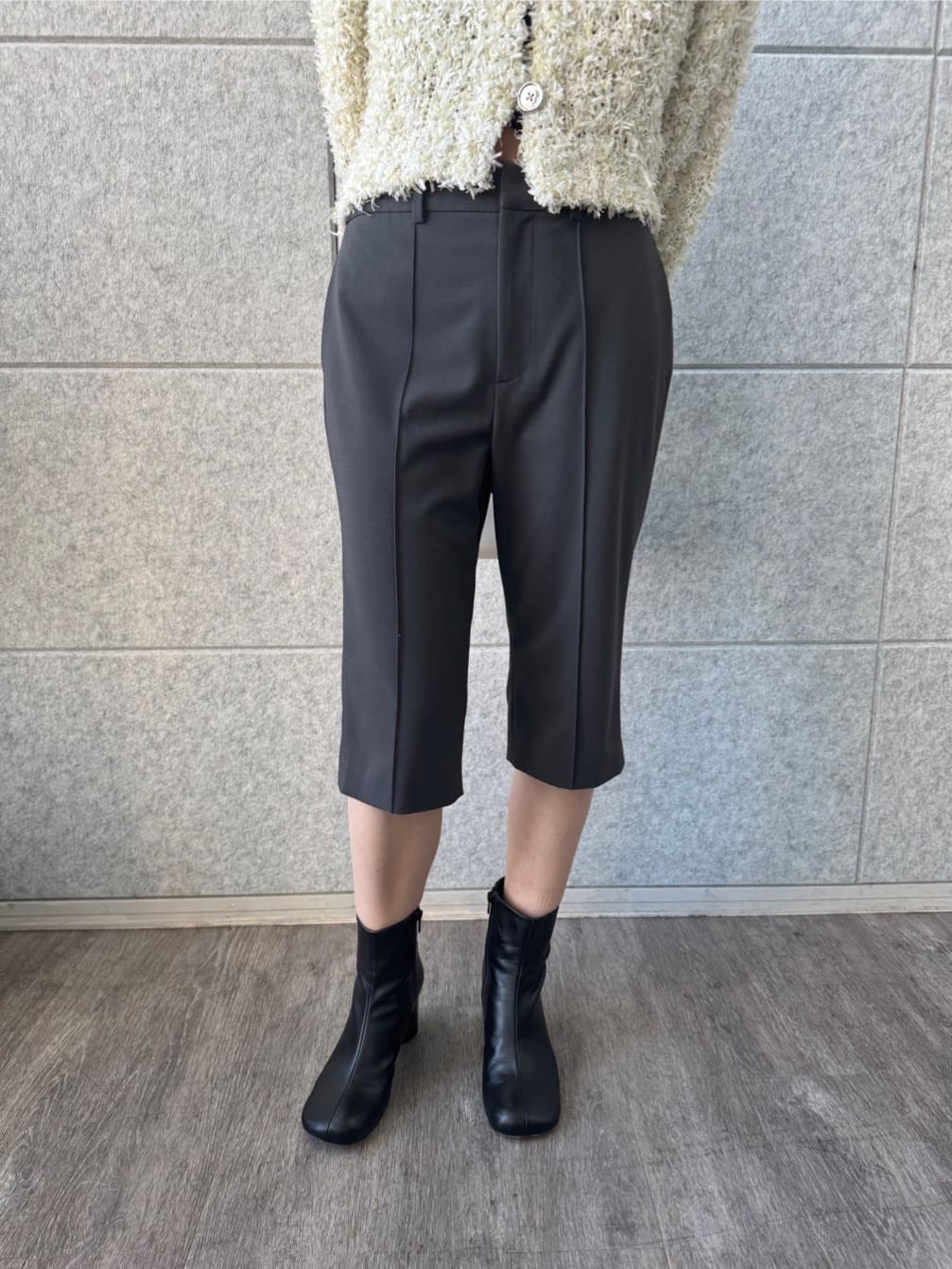 designer yukaさんの「CODE A｜cropped pants」を使ったコーディネート
