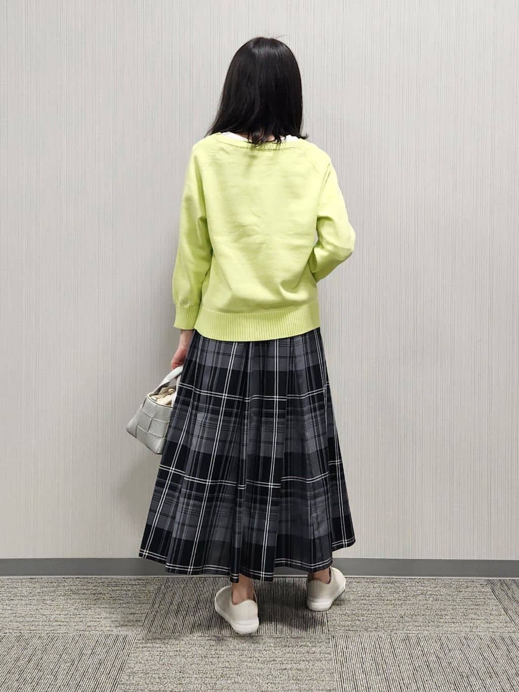 naraさんの「Dessin｜【洗える】コットンVネックニット」を使ったコーディネート
