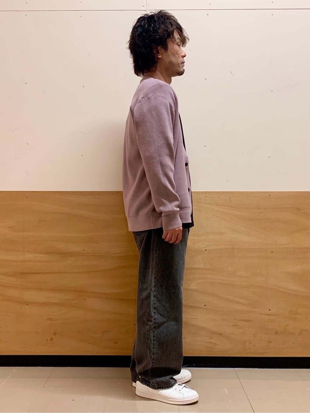 MATUさんの「THE SHOP TK｜【季節の変わり目に最適】ニットカーディガン ドライタッチ／軽量」を使ったコーディネート