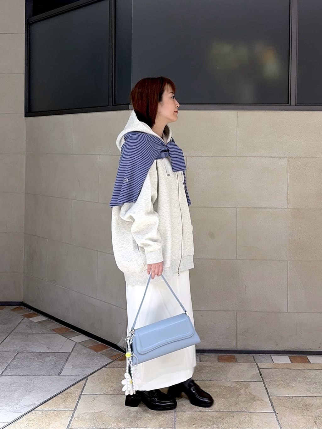 よねさんの「INDIVI｜エアーダンボールパーカー」を使ったコーディネート