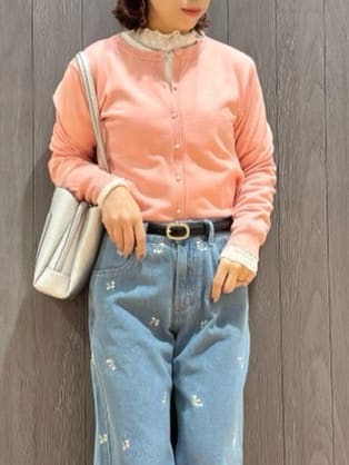meiさんの「SHOO･LA･RUE｜【軽量/高レビュー】見た目よりもたっぷり入る ふわっと軽い3層ショルダー」を使ったコーディネート